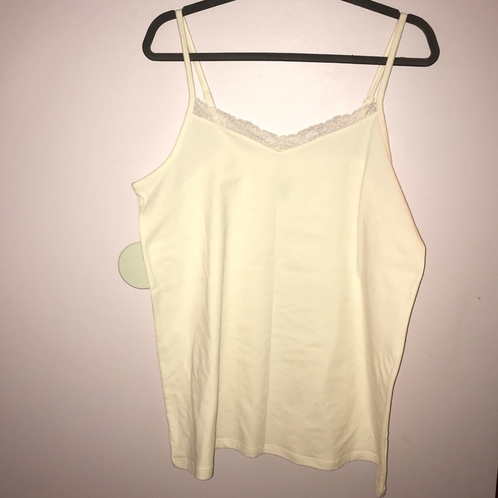 NWOT Torrid Ivory Lace Cami